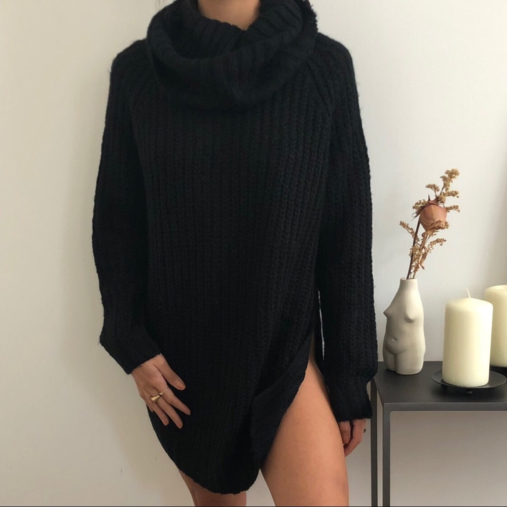 Black Knit Oversized Turtleneck Tunic Sweater